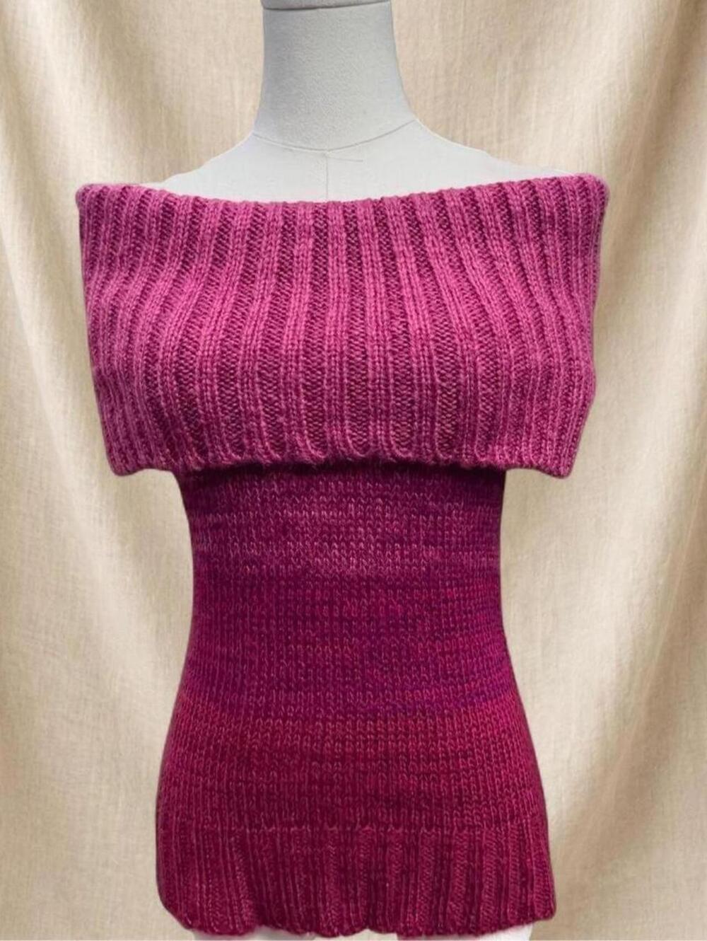 Vintage Charlotte Russe berry off the shoulder knit top